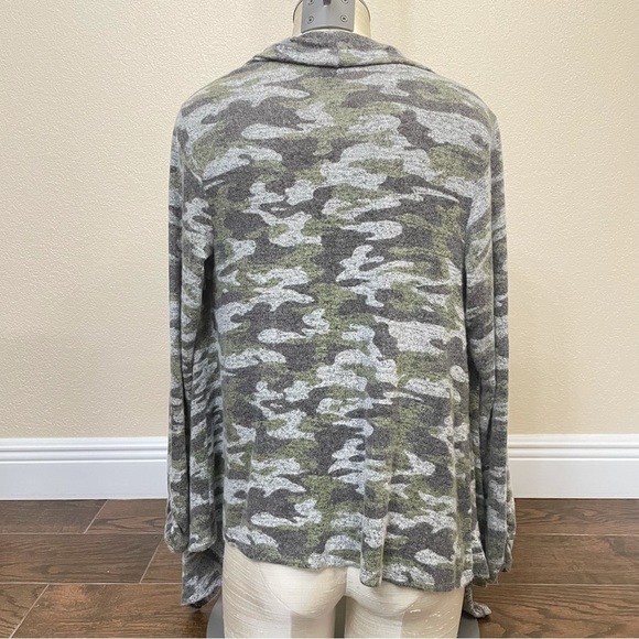 Bobeau Open Front Heather Green Army Print Cardigan Size Small - Picture 6 of 10